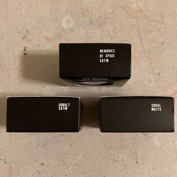 Mac Eye Shadow  - Picture 2 of 2